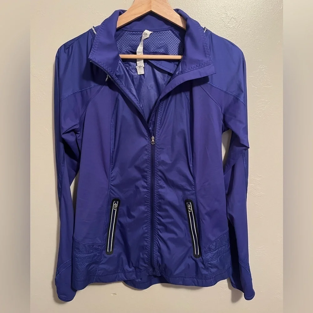 Lululemon Nothin' But Run Blue Jacket Lightweight Water Repellent Women's Size 6
